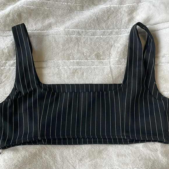 Princess Polly crop top NWOT pin strip size 6 - Picture 4 of 4